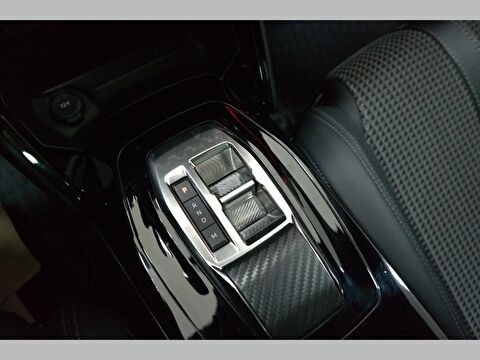 peugeot, 2008, crossover 1.2 puretech gt eat8, otomatik, benzin 2.el otomobil | renew 17