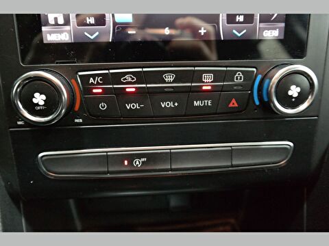 renault, megane, sedan 1.3 tce joy edc, otomatik, benzin 2.el otomobil | renew 14