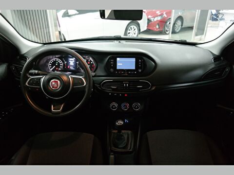 fiat, egea, sedan 1.4 fire easy, manuel, benzin + lpg 2.el otomobil | renew 10