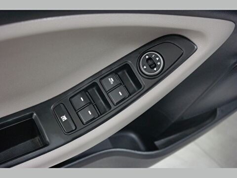 hyundai, i20, hatchback 1.4 mpı style otomatik, otomatik, benzin 2.el otomobil | renew 19