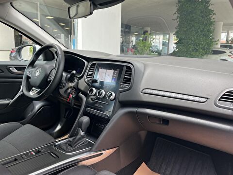 renault, megane, sedan 1.3 tce touch edc, otomatik, benzin 2.el otomobil | renew 10