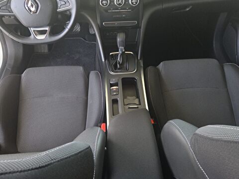 renault, megane, sedan 1.3 tce touch edc, otomatik, benzin 2.el otomobil | renew 17