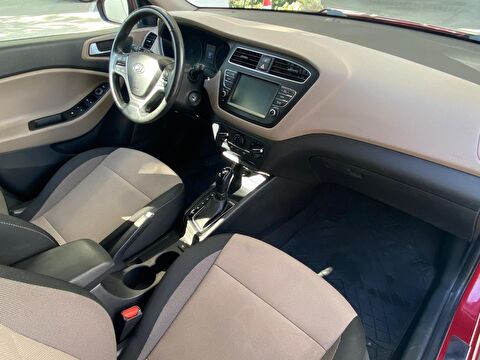 hyundai, i20 active, hatchback 1.0 t-gdı elite dct, otomatik, benzin 2.el otomobil | renew 17