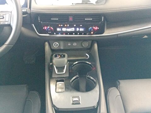 nissan, x-trail, suv 1.5 dıg-t 12v mhev platinum premium x-tronic, otomatik, mhev 2.el otomobil | renew 7