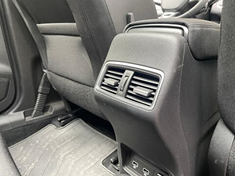 renault, kadjar, suv 1.3 tce touch roof edc, otomatik, benzin 2.el otomobil | renew 17