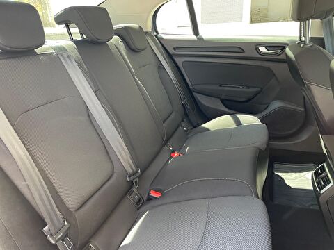 renault, megane, sedan 1.3 tce touch edc, otomatik, benzin 2.el otomobil | renew 17