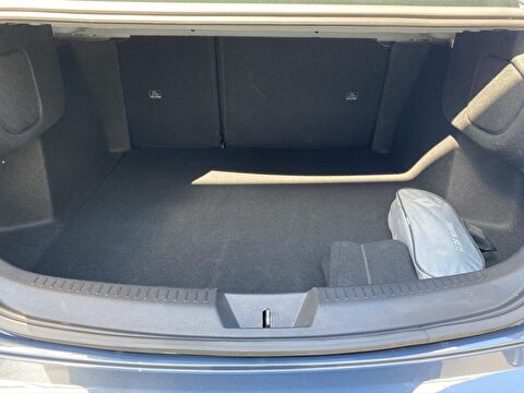 renault, megane, sedan 1.3 tce touch edc, otomatik, benzin 2.el otomobil | renew 17