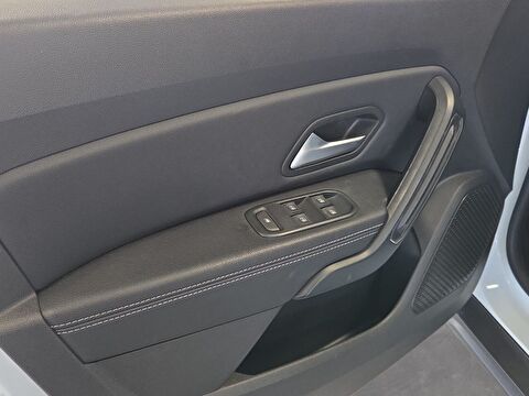 dacia, duster, 1.3 turbo 4x2 prestige plus edc, otomatik, benzin 2.el otomobil | renew 13