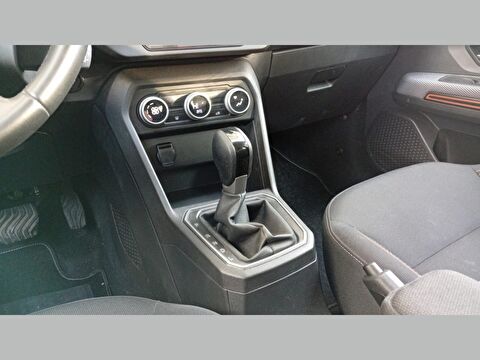 dacia, sandero, hatchback 1.0 tce stepway expression otomatik, otomatik, benzin 2.el otomobil | renew 11