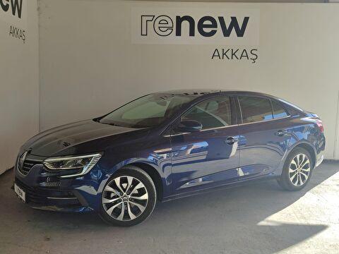 Sedan 1.3 TCe Icon EDC, 2. el otomobil | renew