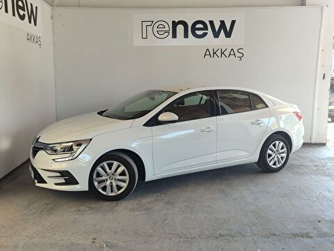 Sedan 1.5 BluedCi Touch EDC, 2. el otomobil | renew
