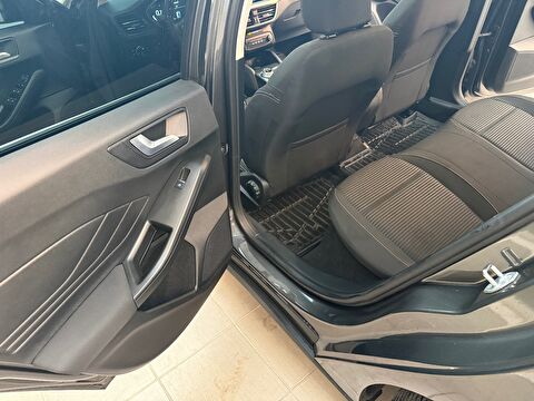 ford, focus, sedan 1.5 tdcı ecoblue yeni titanium x otomatik, otomatik, dizel 2.el otomobil | renew 18