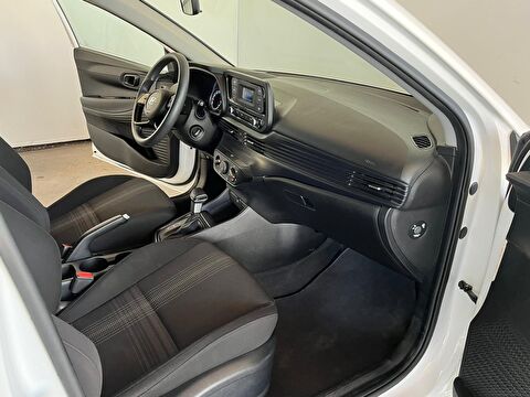 hyundai, i20, hatchback 1.4 mpı jump otomatik, otomatik, benzin 2.el otomobil | renew 28