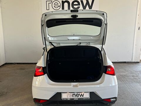 hyundai, i20, hatchback 1.4 mpı jump otomatik, otomatik, benzin 2.el otomobil | renew 12