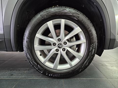 skoda, kodiaq, suv 1.5 tsı act greentec premium dsg, otomatik, benzin 2.el otomobil | renew 37