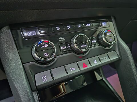 skoda, kodiaq, suv 1.5 tsı act greentec premium dsg, otomatik, benzin 2.el otomobil | renew 28