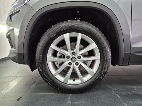 skoda, kodiaq, suv 1.5 tsı act greentec premium dsg, otomatik, benzin 2.el otomobil | renew 35