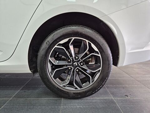 renault, megane, sedan 1.3 tce joy comfort edc, otomatik, benzin 2.el otomobil | renew 28