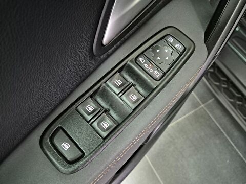 dacia, duster, 1.3 turbo extreme 4x2 edc, otomatik, benzin 2.el otomobil | renew 17