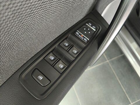 renault, kangoo multix, combi 1.3 tce ıconic edc, otomatik, benzin 2.el otomobil | renew 12