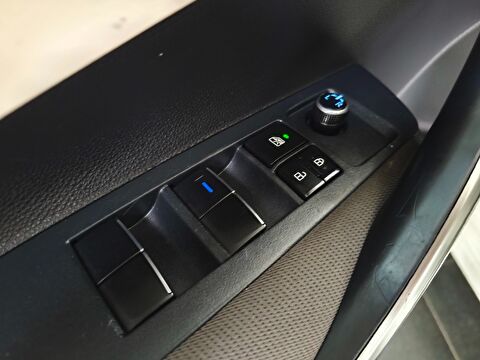 toyota, corolla, sedan 1.5 vision multidrive s, otomatik, benzin 2.el otomobil | renew 13