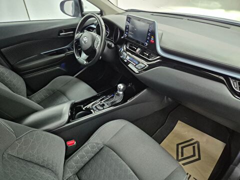 toyota, c-hr, 1.2 turbo 4x2 passion multidrive s - siyah tavan, otomatik, benzin 2.el otomobil | renew 12