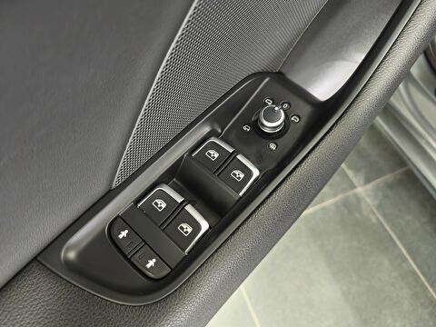 audi, a3, sedan 35 tfsı design s-tronic, otomatik, benzin 2.el otomobil | renew 12