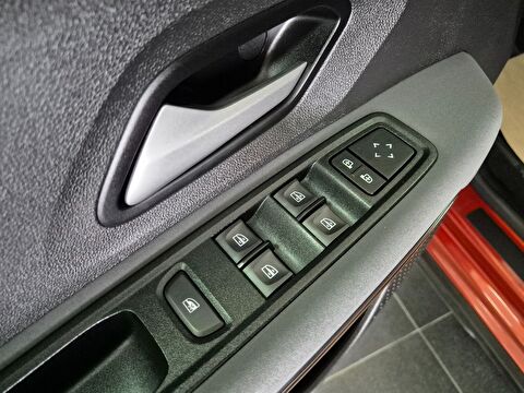 dacia, jogger, 1.6 hybrid extreme (7 koltuk), otomatik, benzin 2.el otomobil | renew 17