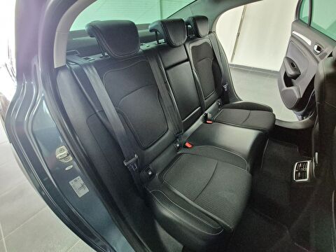 renault, megane, sedan 1.3 tce ıcon edc, otomatik, benzin 2.el otomobil | renew 15