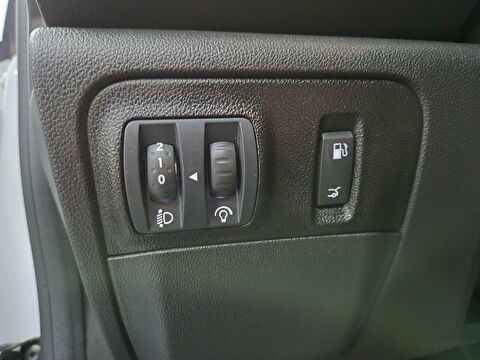 renault, megane, sedan 1.3 tce joy comfort edc, otomatik, benzin 2.el otomobil | renew 18