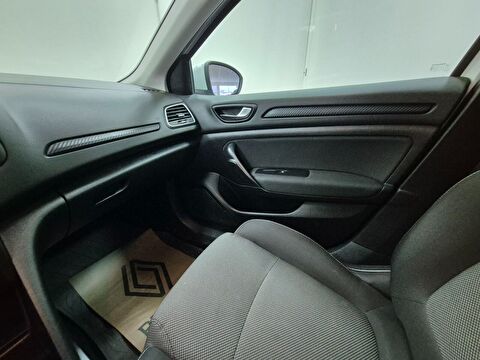 renault, megane, sedan 1.3 tce joy comfort edc, otomatik, benzin 2.el otomobil | renew 15