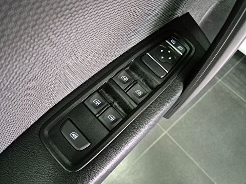 renault, kangoo multix, 1.5 bluedci techno, manuel, dizel 2.el otomobil | renew 17
