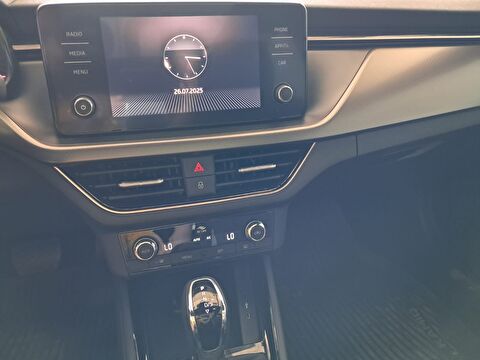skoda, kamiq, suv 1.5 tsı act premium dsg, otomatik, benzin 2.el otomobil | renew 4