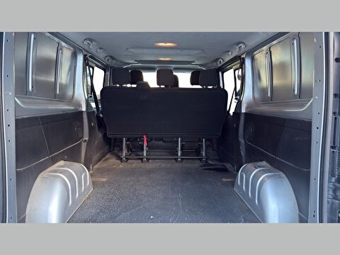 renault, trafic combi, 5+1 grand confort 2.0 blue dci 150 bg, manuel, dizel 2.el otomobil | renew 18