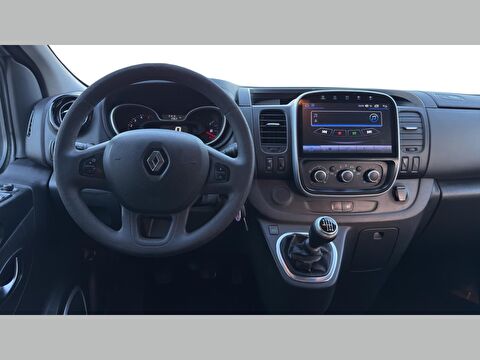 renault, trafic combi, 5+1 grand confort 2.0 blue dci 150 bg, manuel, dizel 2.el otomobil | renew 17