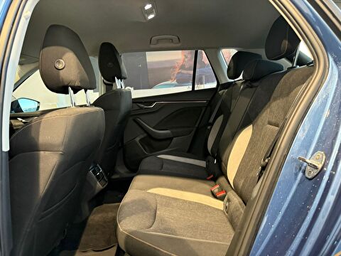 skoda, kamiq, suv 1.6 tdı premium dsg, otomatik, dizel 2.el otomobil | renew 17