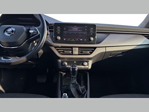 skoda, kamiq, suv 1.0 tsı premium dsg, otomatik, benzin 2.el otomobil | renew 18