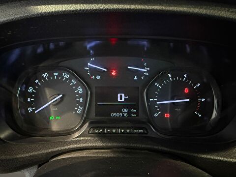 opel, vivaro, cityvan 2.0 cdtı elegance xl, manuel, dizel 2.el otomobil | renew 10