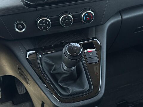 renault, kangoo multix, 1.5 bluedci techno, manuel, dizel 2.el otomobil | renew 14