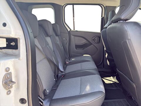 renault, kangoo multix, 1.5 bluedci techno, manuel, dizel 2.el otomobil | renew 16