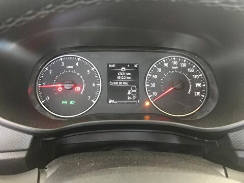 dacia, sandero, hatchback 1.0 tce stepway essential cvt, otomatik, benzin 2.el otomobil | renew 9