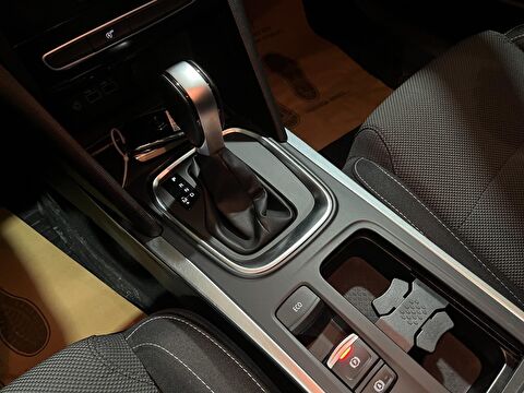 renault, megane, sedan 1.3 tce touch edc, otomatik, benzin 2.el otomobil | renew 20