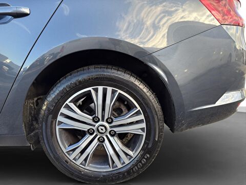 renault, megane, sedan 1.3 tce touch edc, otomatik, benzin 2.el otomobil | renew 7