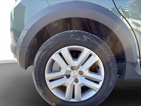 dacia, sandero stepway, 1.0 turbo essential cvt, otomatik, benzin 2.el otomobil | renew 8