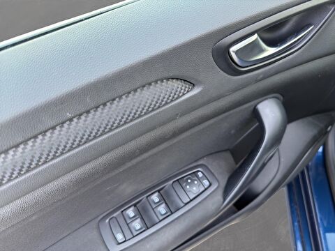 renault, megane, sedan 1.3 tce touch edc, otomatik, benzin 2.el otomobil | renew 15