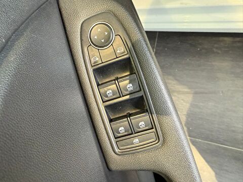 renault, clio, hatchback 1.0 tce touch x-tronic, otomatik, benzin 2.el otomobil | renew 17