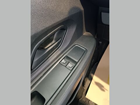dacia, sandero, hatchback 1.0 tce essential cvt, otomatik, benzin 2.el otomobil | renew 16