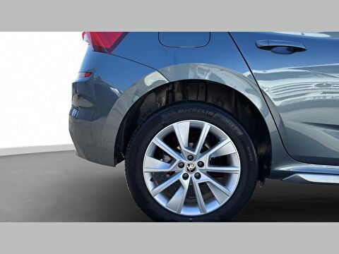 skoda, kamiq, suv 1.0 tsı premium dsg, otomatik, benzin 2.el otomobil | renew 8