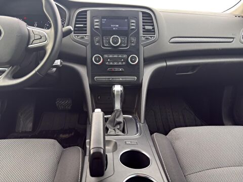 renault, megane, sedan 1.3 tce joy comfort edc, otomatik, benzin 2.el otomobil | renew 9