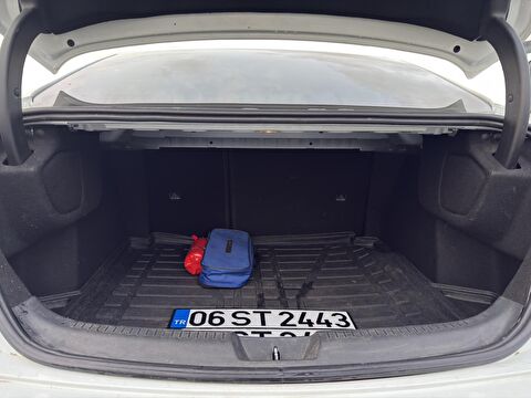 renault, megane, sedan 1.3 tce joy comfort edc, otomatik, benzin 2.el otomobil | renew 19